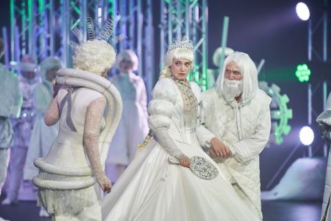 Сцена из спектакля 