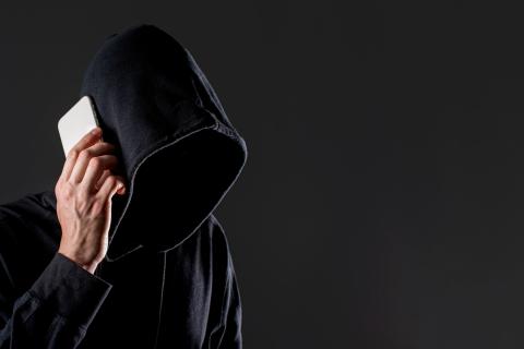 В Котласе подросток поддался угрозам мошенников и лишил семью всех сбережений — полиция