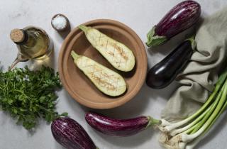 Баклажанный мильфей с крабовым кремом выделяется нежным вкусом — Едим Дома