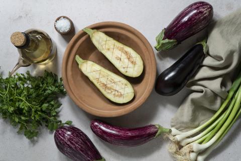 Баклажанный мильфей с крабовым кремом выделяется нежным вкусом — Едим Дома