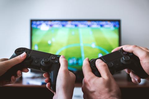 Совместные игры укрепляют пары: доказано психотерапевтами