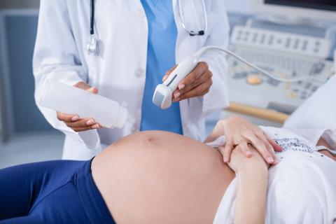 Генетическая проверка эмбрионов повысила успех ЭКО у женщин старше 35 лет — исследование JCM