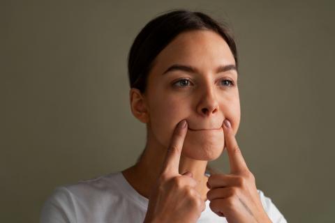 Тренировка лица, о которой молчат в салонах: эффект как после лифтинга