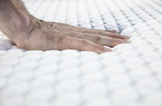 Ортопед: главный признак идеального матраса — баланс комфорта и поддержки позвоночника