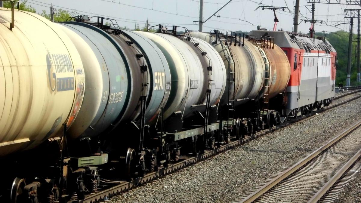 Вагон-цистерна для нефти и светлых нефтепродуктов f005 Вагон-цистерна для нефти и светлых нефтепродуктов f005