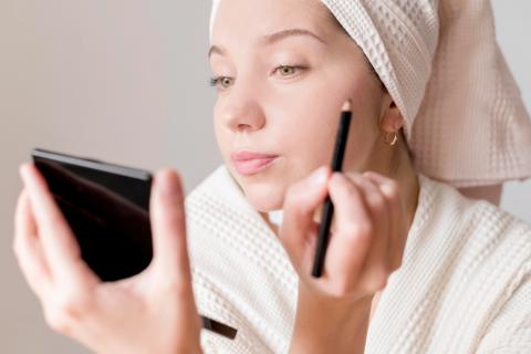 Подростки выбрали карандаши NYX Jumbo Eye Pencils для макияжа — Into The Gloss