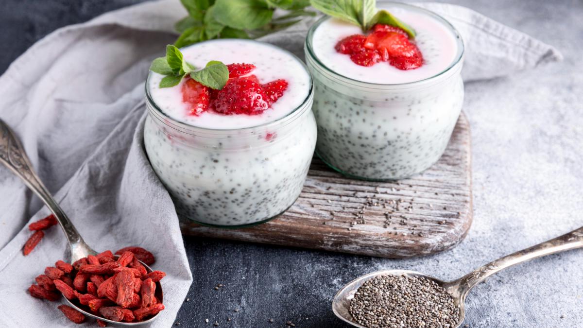 Йогурт с семенами чиа