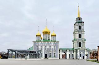 Подвиг без оружия: в Туле показали, как врачи спасали бойцов под пулями