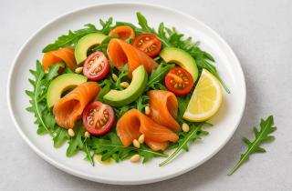 Современная классика: как сделать модный салат дома без ресторанных заморочек