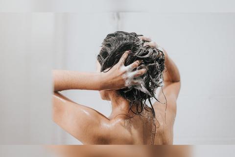 Шампунь, после которого хочется вымыть голову снова: прислушайтесь к этим тревожным сигналам