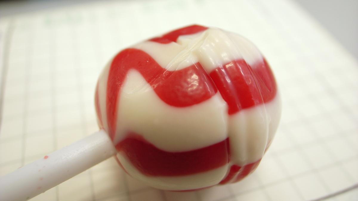 Красно-белый леденец