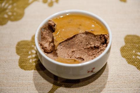 Паштет из курицы с раковыми шейками: рецепт летней закуски за 30 минут