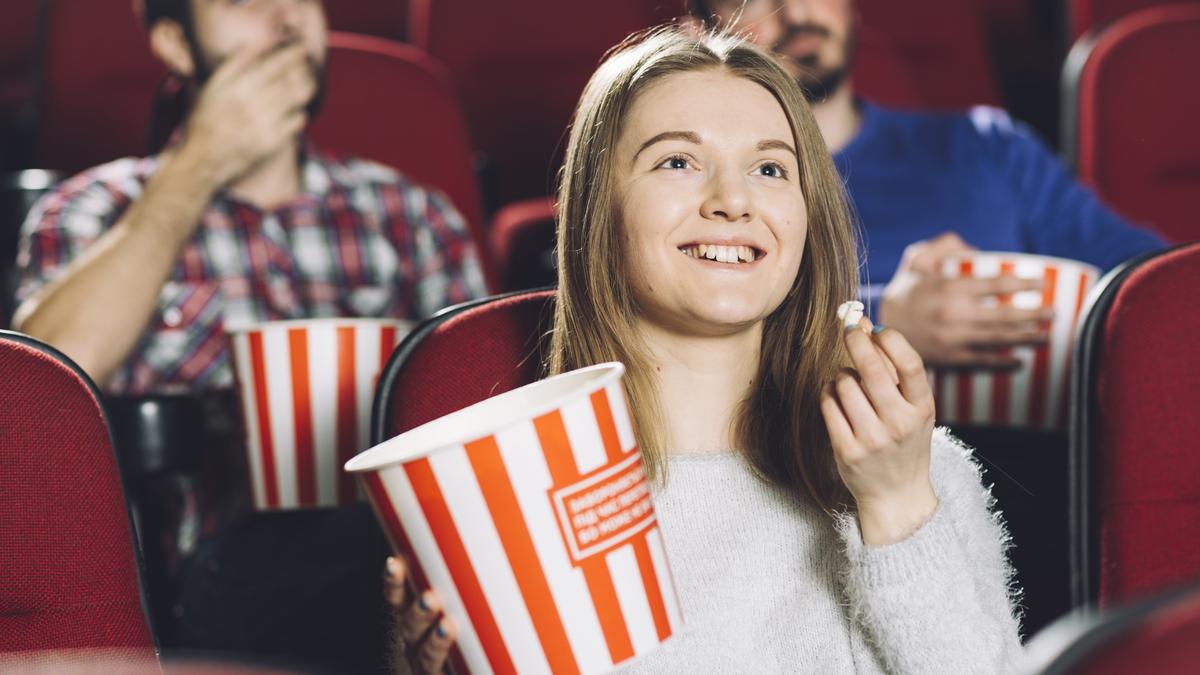 Зрители в кино