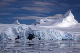 Учёный Ньюман: размеры озоновой дыры над Антарктидой уменьшаются