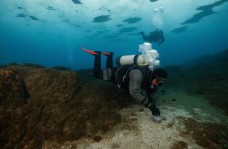 Археологи нашли на дне Атлантики стену старше Стоунхенджа