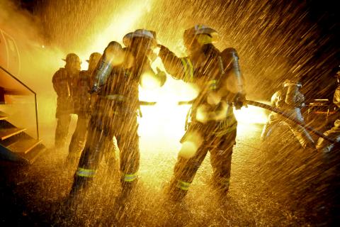 ИА Чукотка: 340 пожарных извещателей установят в подъездах многоквартирных домов Анадыря