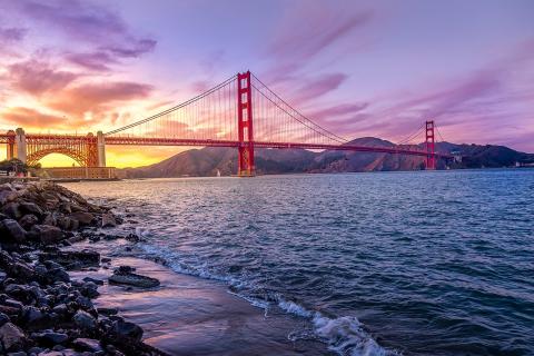 Национальное статистическое агентство Канады: в июне число поездок в США сократилось более чем на 30%