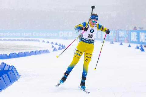 Биатлонистка Плюснина из Лабытнанги завоевала бронзу на 