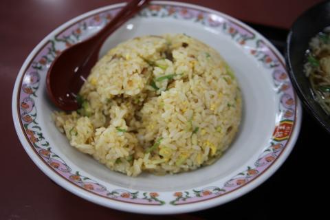 Рисовая запеканка с изюмом и мёдом подходит для завтрака, полдника и лёгкого ужина