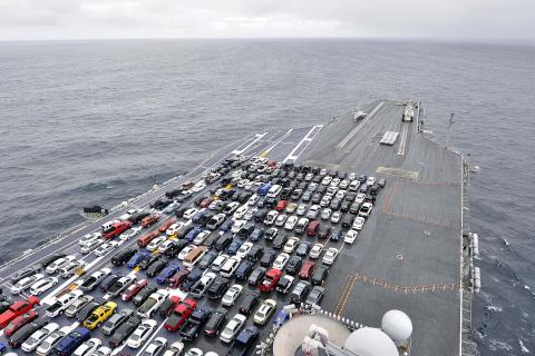 Автостат: ввоз автомобилей в Россию по параллельному импорту за 8 месяцев упал на 40%