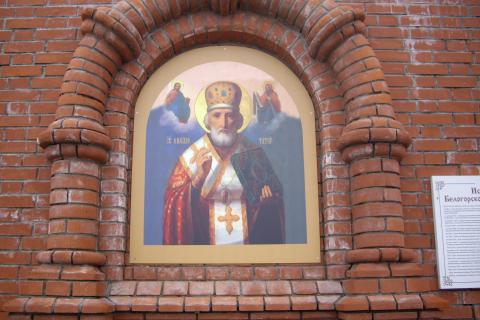 В XI веке на Руси усопшим начали класть в руку разрешительную молитву — традиция сохранилась до наших дней
