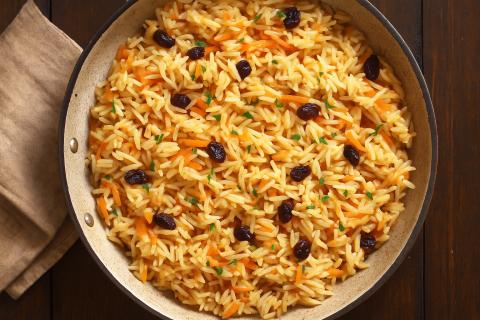 Эксперты: рис с морковью и изюмом вошёл в топ полезных домашних блюд 2025 года