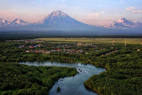 Камчатская магия: пляж, который создавали вулканы