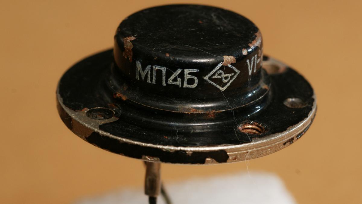 МП4Б транзистор Воронеж 1962 (13) МП4Б транзистор Воронеж 1962 (13)