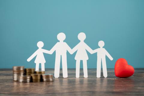 Пенсия за заботу: как хотят поддержать родителей детей-инвалидов