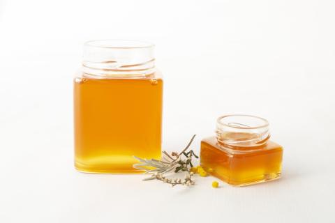 Нагрев выше 40 градусов снижает свойства мёда — пчеловод Петров