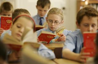 Герой России Евгений Рэцой провел Урок мужества для школьников Чукотки