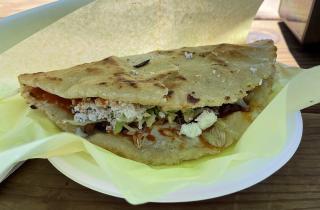 Рецепт кесадильи с дальневосточным акцентом представил Вдовиченко, су-шеф