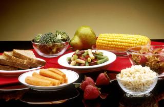 Яркая опасность: как весёлая еда делает детей гиперактивными и рассеянными