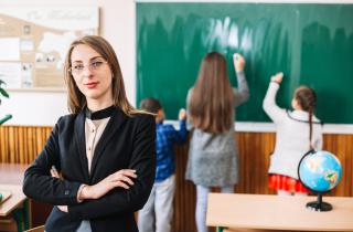 В России не хватает почти 400 тысяч педагогов — профессор Комков