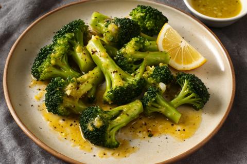 Шеф-повар: лимонный соус раскрывает вкус брокколи и сохраняет витамины