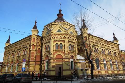 Каждая ночь — по счёту: в Иркутске решили обложить туристов налогом Каждая ночь — по счёту: в Иркутске решили обложить туристов налогом