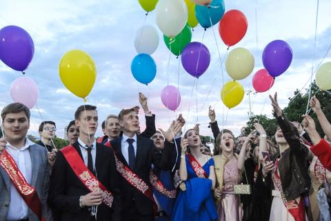 Последний звонок в Архангельске прозвучит 26 мая, а выпускные вечера — 27 июня