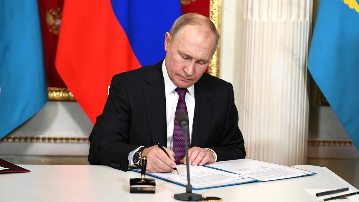 Владимир Путин