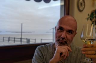 Отказался от алкоголя и сладкой газировки — волосы вдруг начали расти как раньше