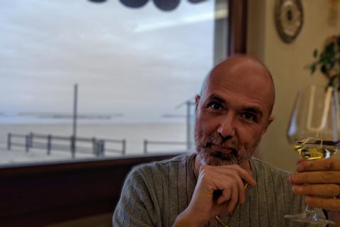 Отказался от алкоголя и сладкой газировки — волосы вдруг начали расти как раньше