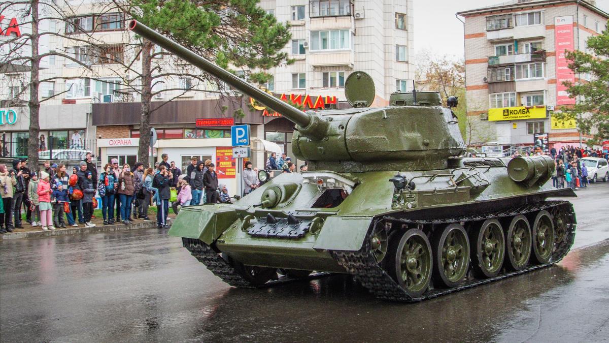 Хабаровск-9-мая-2023-Т-34