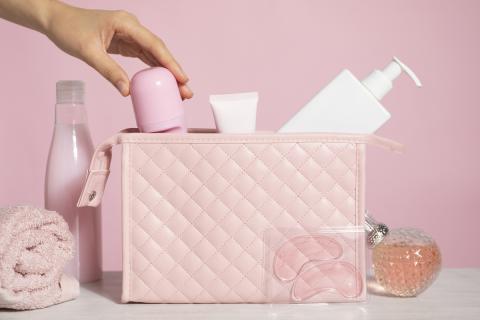 Сокращение числа баночек упростило уход за кожей - косметологи.