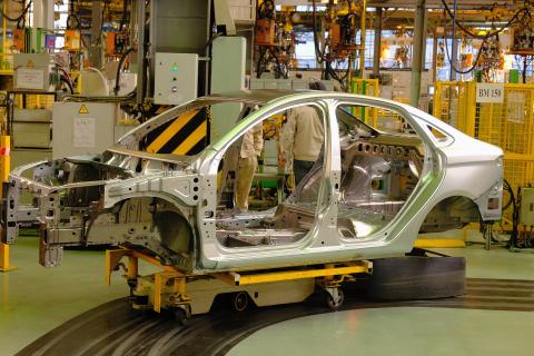 АвтоВАЗ планирует сокращение рабочих дней из-за снижения продаж