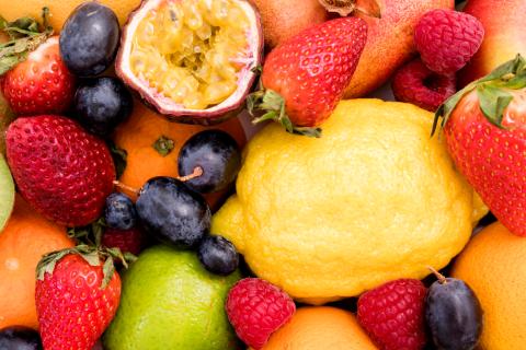 Ем эти фрукты утром — и не чувствую усталости весь день: диетологи объяснили, почему