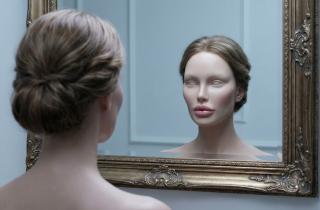 Враг красоты №1: врачи объяснили, почему после бессонной ночи вы не узнаёте себя в зеркале