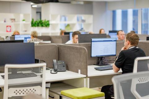 Шестидневка без бонуса: почему лишний день работы не приносит лишних денег Шестидневка без бонуса: почему лишний день работы не приносит лишних денег