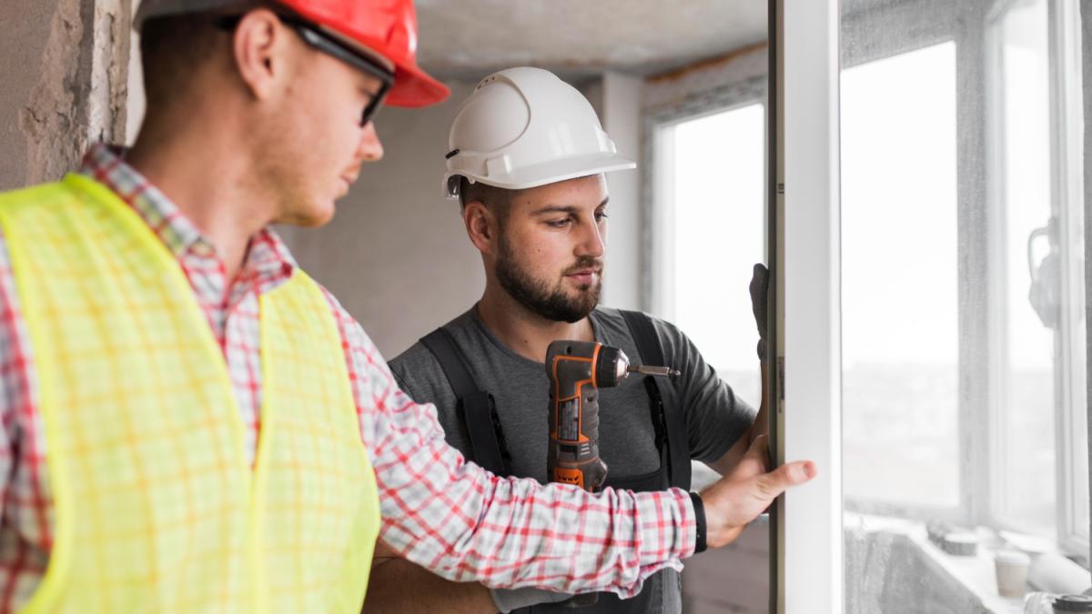 Установка оконной рамы