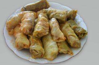 Мини-голубцы быстрее пропитываются сливочным соусом — гастрономы