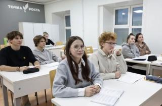 Губернатор Чукотки проверил Центр образования в Угольных Копях: что изменится в следующем году Губернатор Чукотки проверил Центр образования в Угольных Копях: что изменится в следующем году