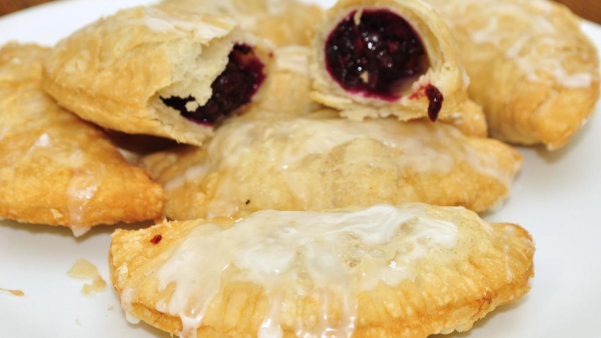 Слоёные пирожки с джемом Слоёные пирожки с джемом